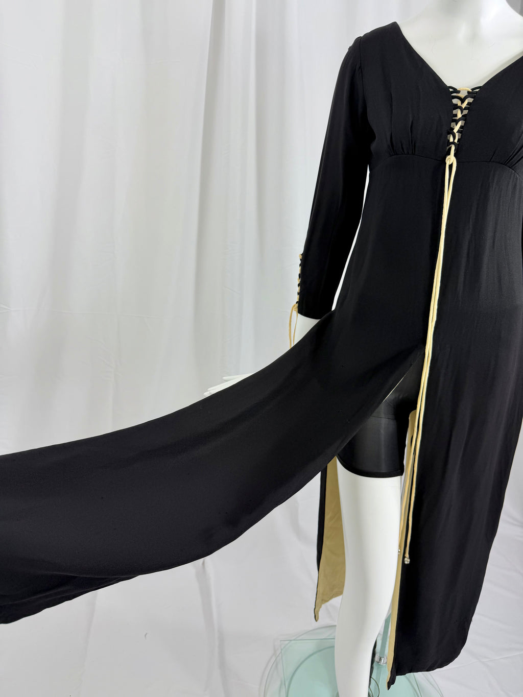 1960's Laced Split Hem Tunic