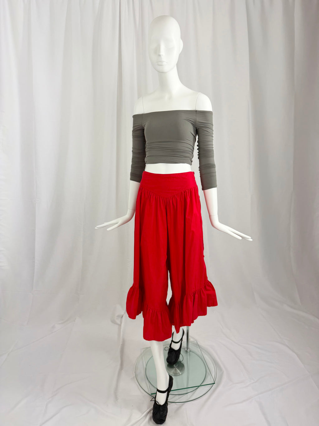 80's Red Ruffle Culottes