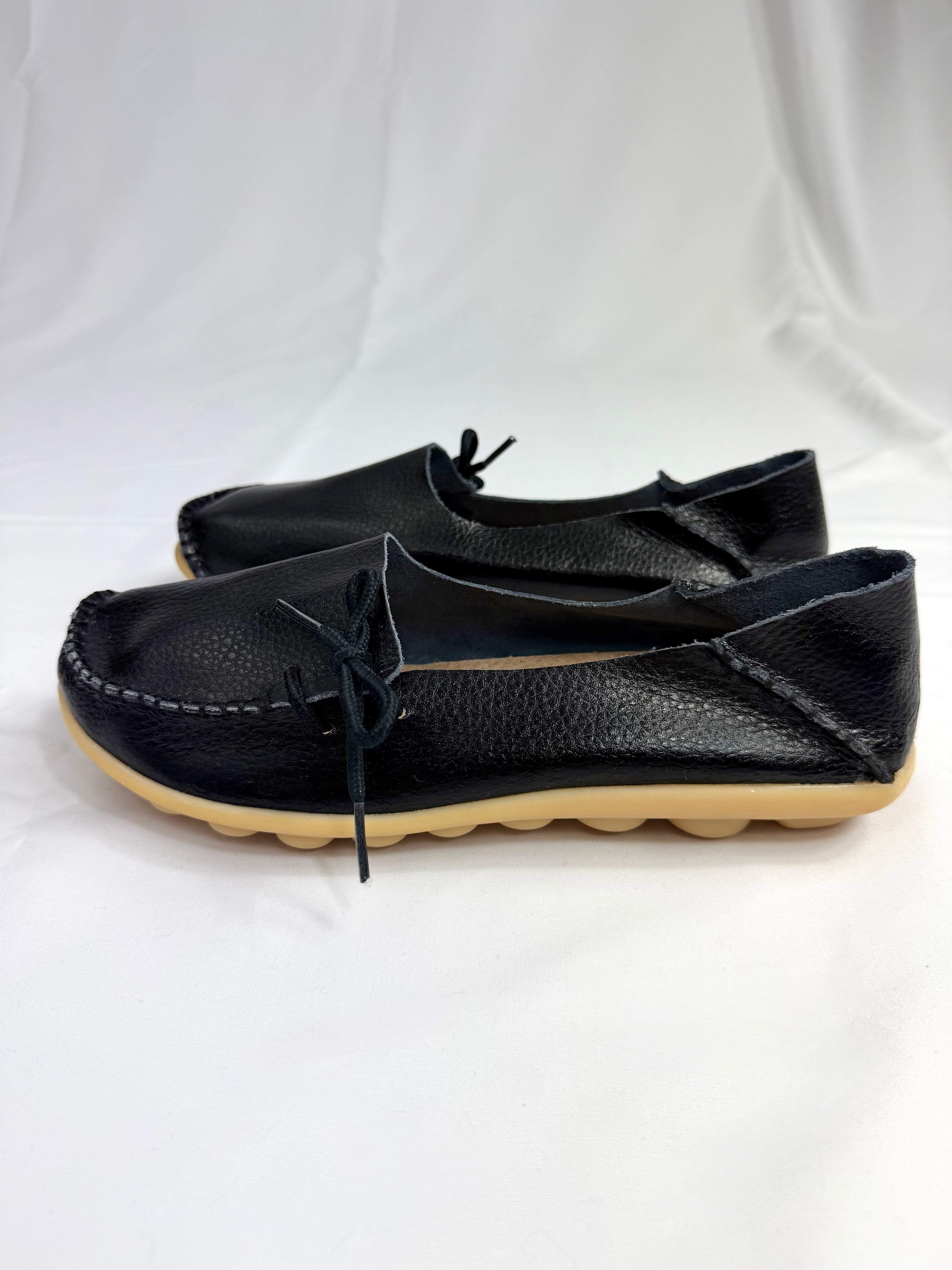 Pebbled Leather Laced Shoes