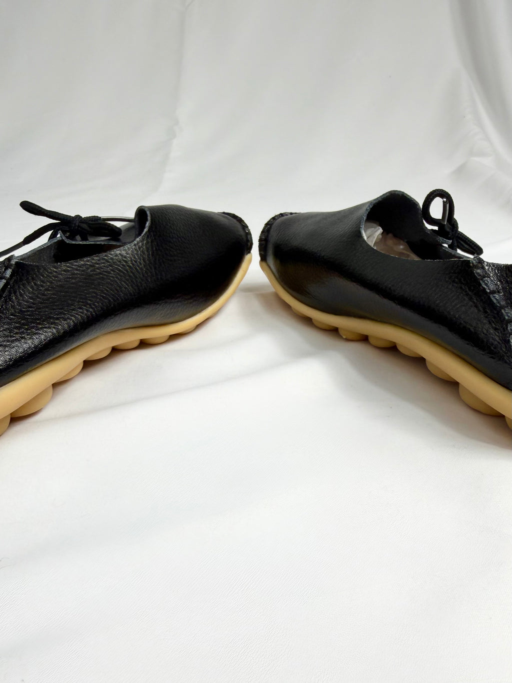 Pebbled Leather Laced Shoes