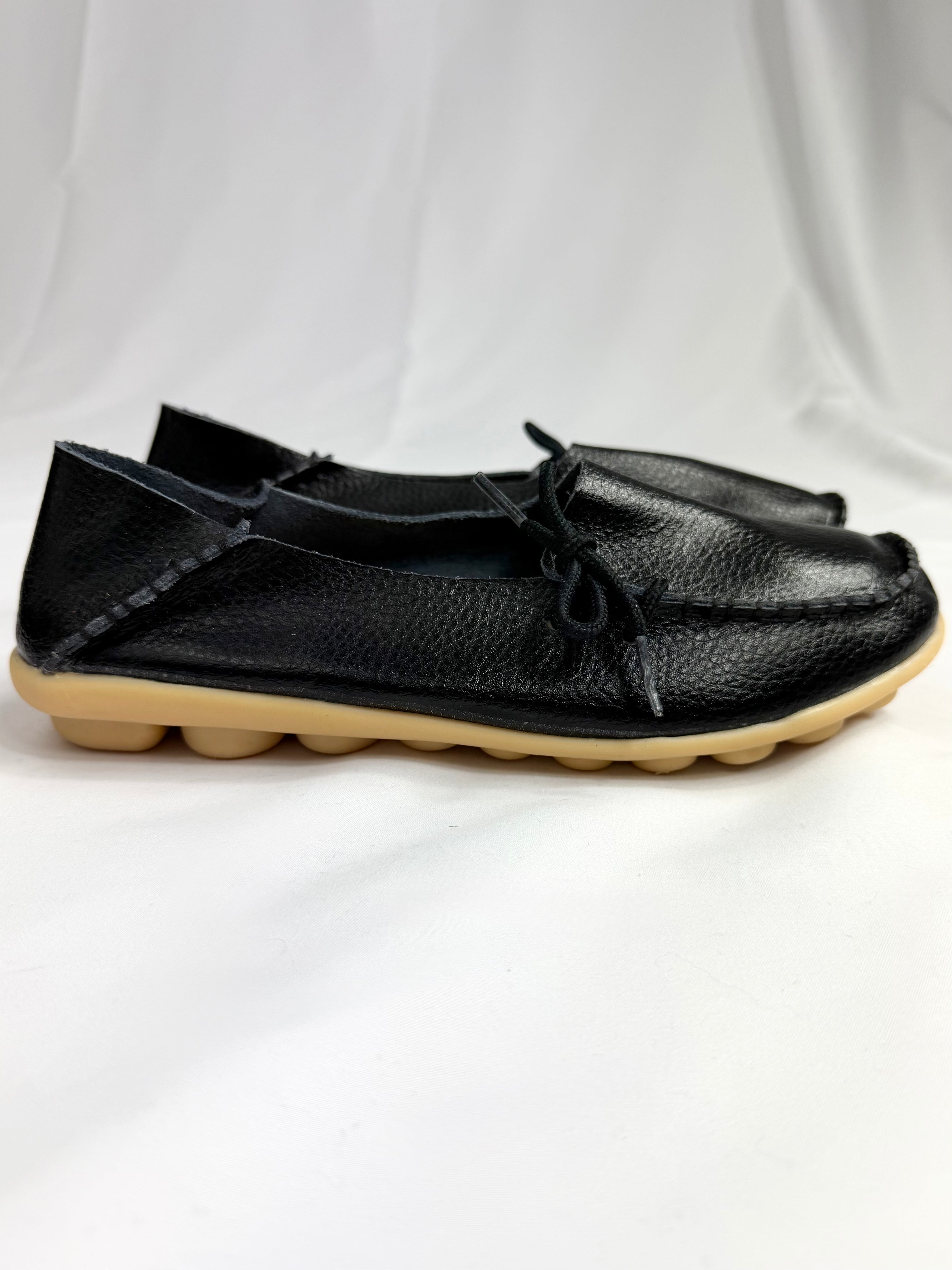Pebbled Leather Laced Shoes