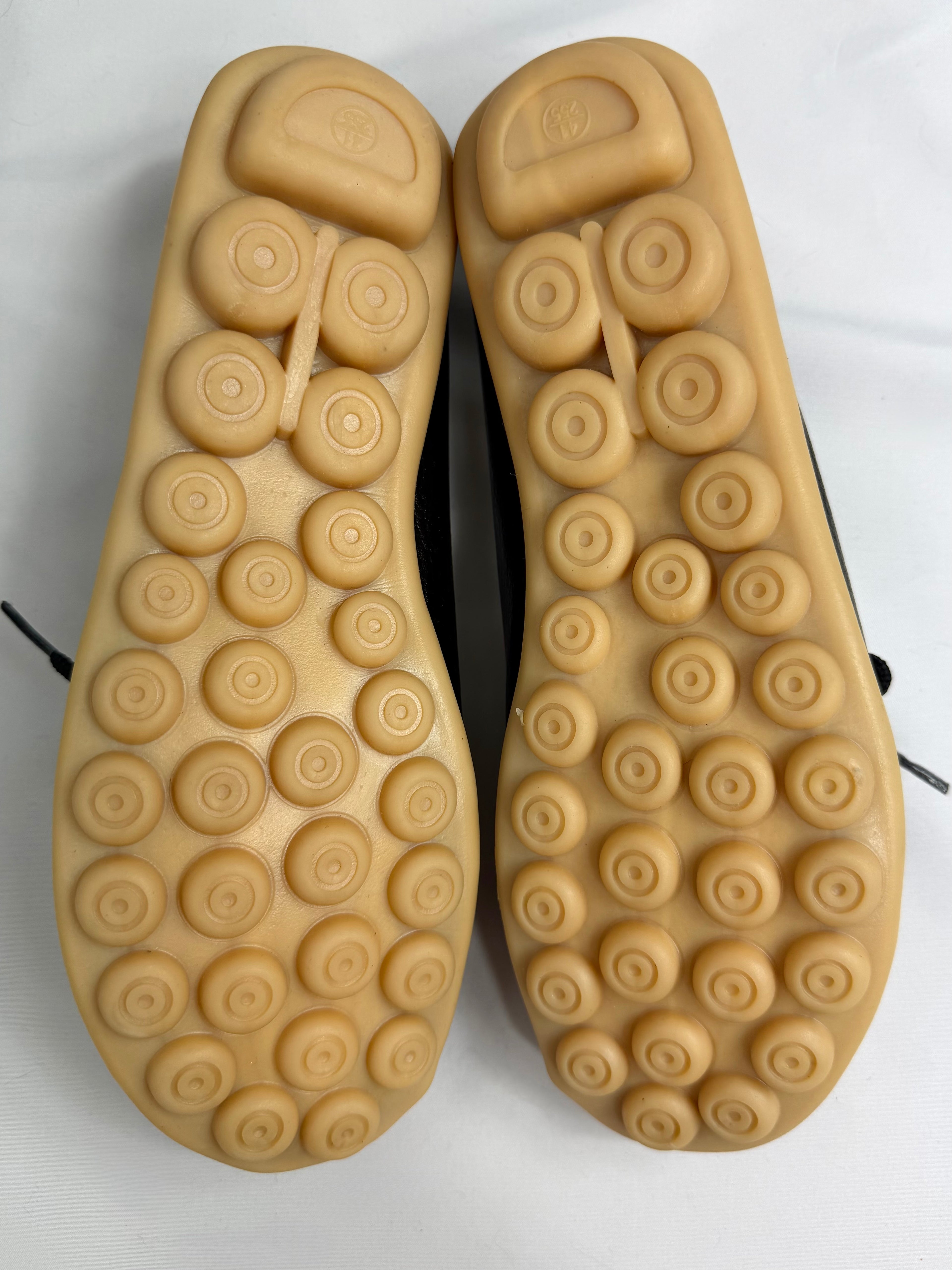 Pebbled Leather Laced Shoes